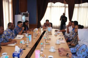 Ketua DPR Papua saat menerima kunjungan OMBUSMEN RI