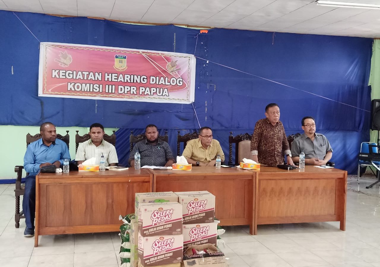 Hearing Dialog Komisi III DPR Papua Bersama Mahasiswa Memberamo Raya. (17)