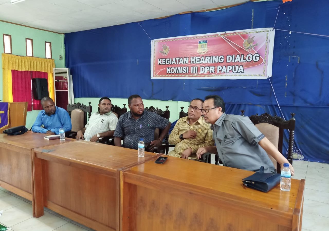 Hearing Dialog Komisi III DPR Papua Bersama Mahasiswa Memberamo Raya. (6)