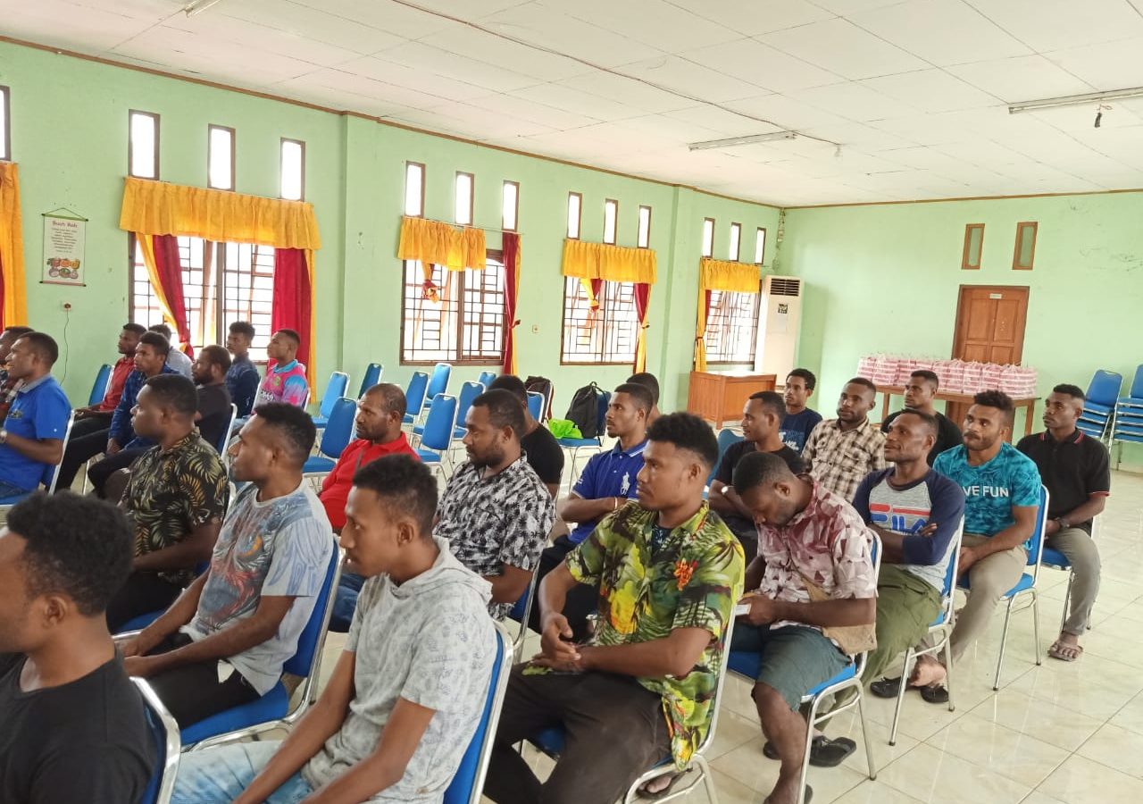 Hearing Dialog Komisi III DPR Papua Bersama Mahasiswa Memberamo Raya. (9)