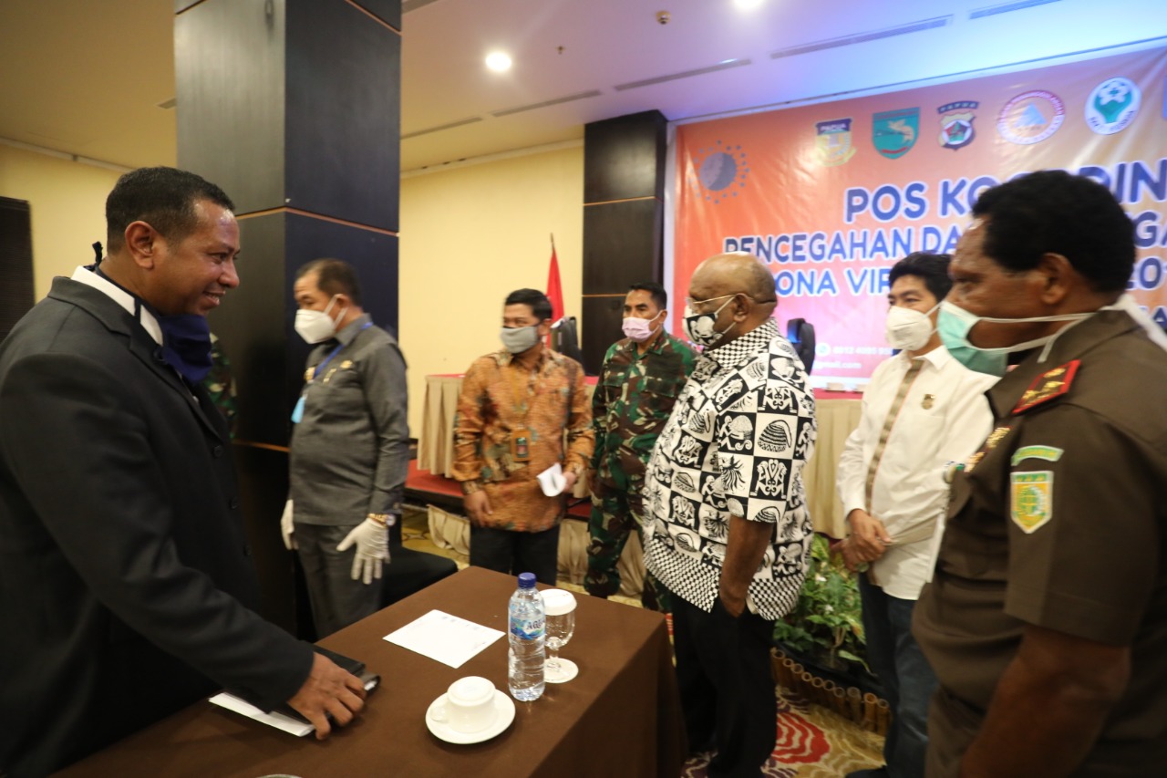 Rapat Koordinasi Evaluasi Penangulangan Covid-19 di Swisbel Hotel Jayapura, Rabu 20 Mei 2020 (23)