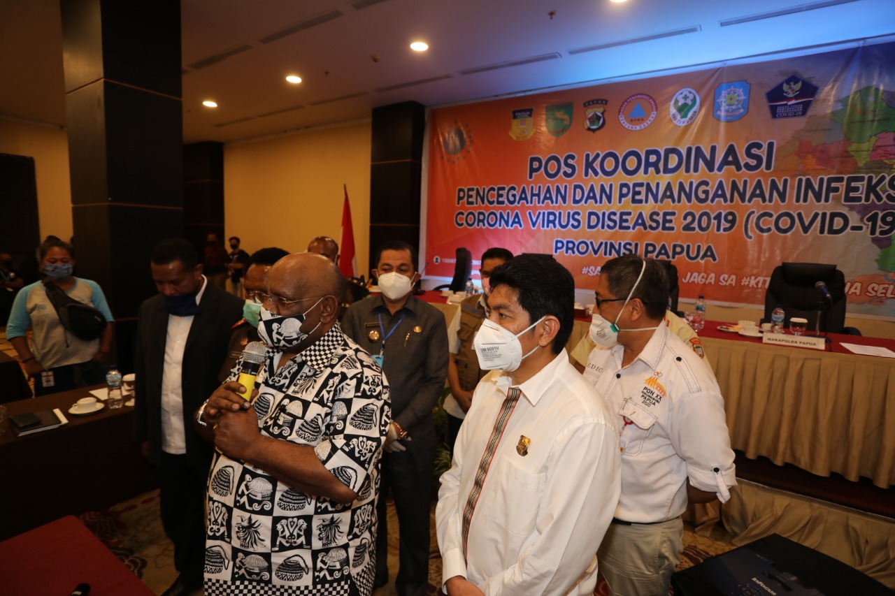 Rapat Koordinasi Evaluasi Penangulangan Covid-19 di Swisbel Hotel Jayapura, Rabu 20 Mei 2020 (29)