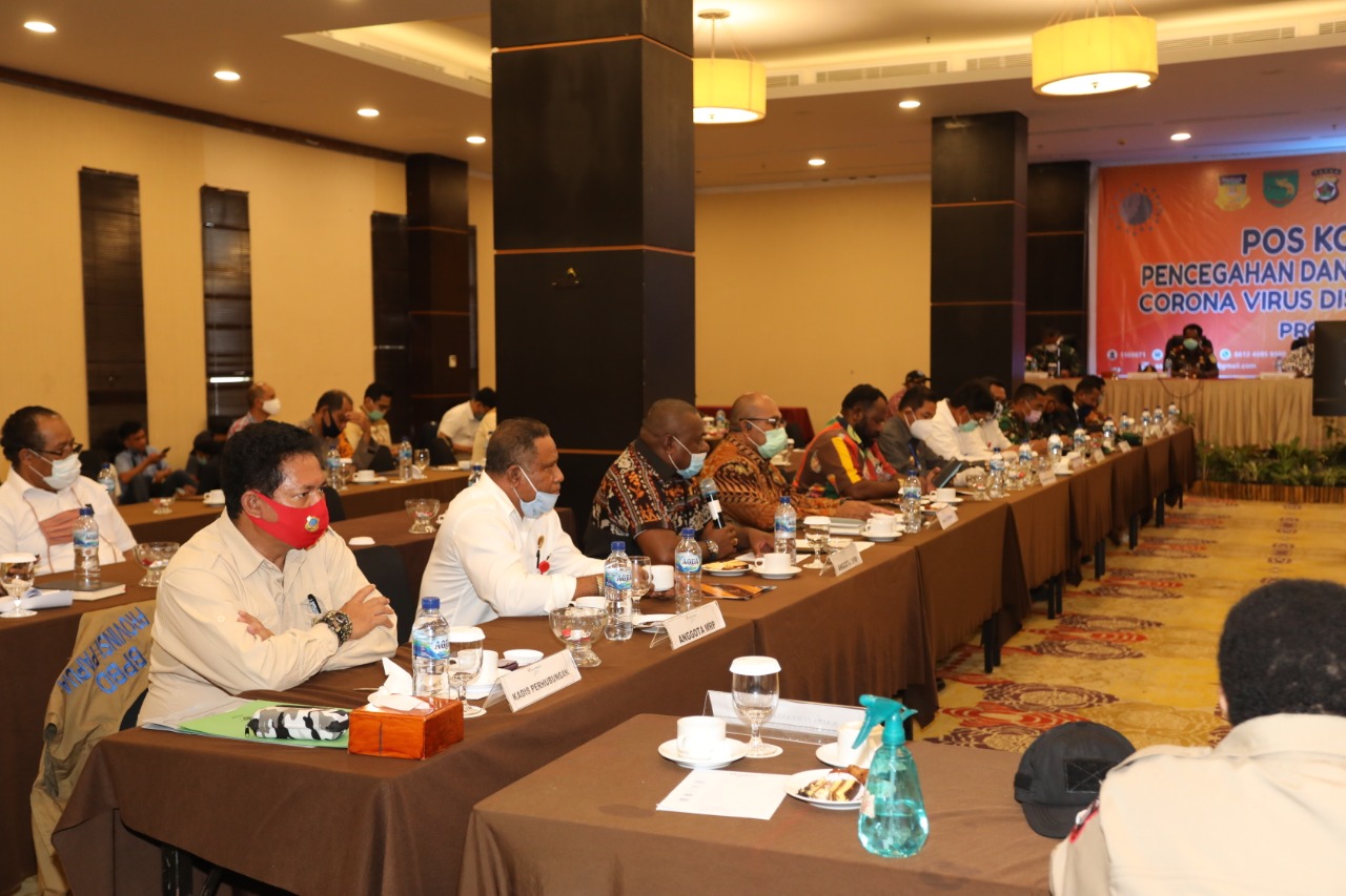 Rapat Koordinasi Evaluasi Penangulangan Covid-19 di Swisbel Hotel Jayapura, Rabu 20 Mei 2020 (4)