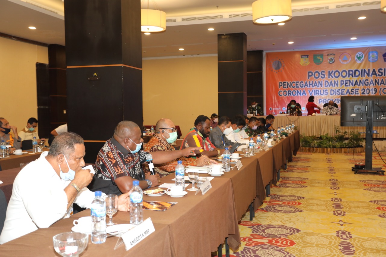 Rapat Koordinasi Evaluasi Penangulangan Covid-19 di Swisbel Hotel Jayapura, Rabu 20 Mei 2020 (9)