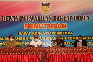 Bapemperda DPR Papua Berhasil Rampungkan Pembahasan 11 Raperda