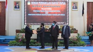 Gelar Rapat Paripurna, DPRp Tetapkan Pokok Pikiran dan serahkan ke Pemprov Papua