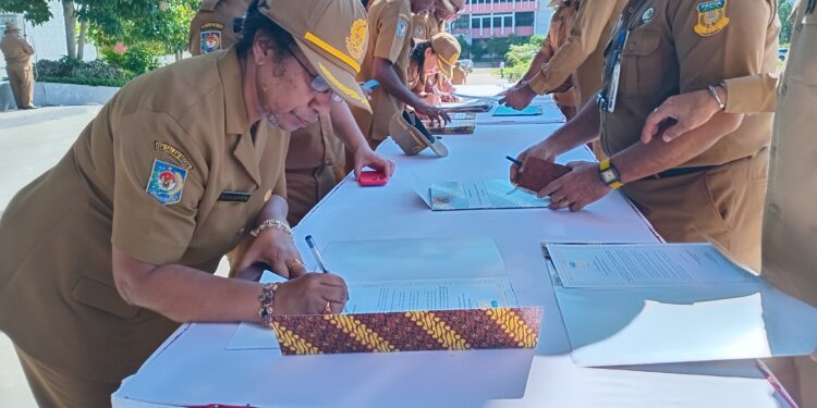 Deklarasi Netralitas ASN dan Penandatanganan Pakta Integritas Netralitas ASN dilingkungan Pemprov Papua.