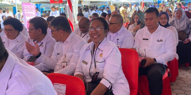 Sekretaris DPR Papua, Dr.Juliana J.Waromi, SE., M.Si, Mengikuti Kegiatan Peluncuran Kelembagaan 80.000 Koperasih.