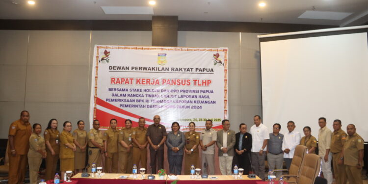 Rapat Kerja Pansus  TLHP, DPR Papua,bersama Stake Holder dan OPD Provinsi Papua.