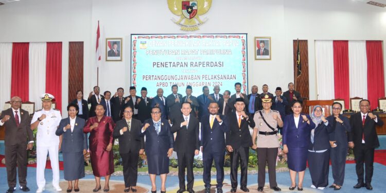 Penutupan Rapat Paripurna DPR Papua Dalam Rangka Penetapan Raperdasi