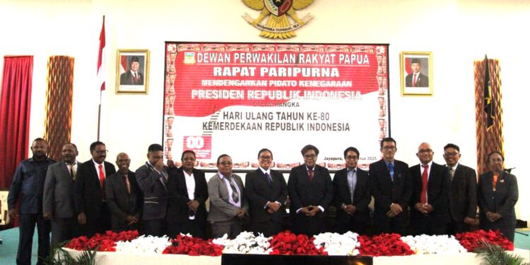 DPR Papua,Menggelar Sidang Paripurna, untuk mendengarkan Pidato Kenegaraan Presiden  RI.